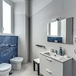 Av 3*